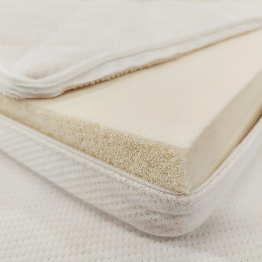 Aini Natural Latex 7cm petauspatja