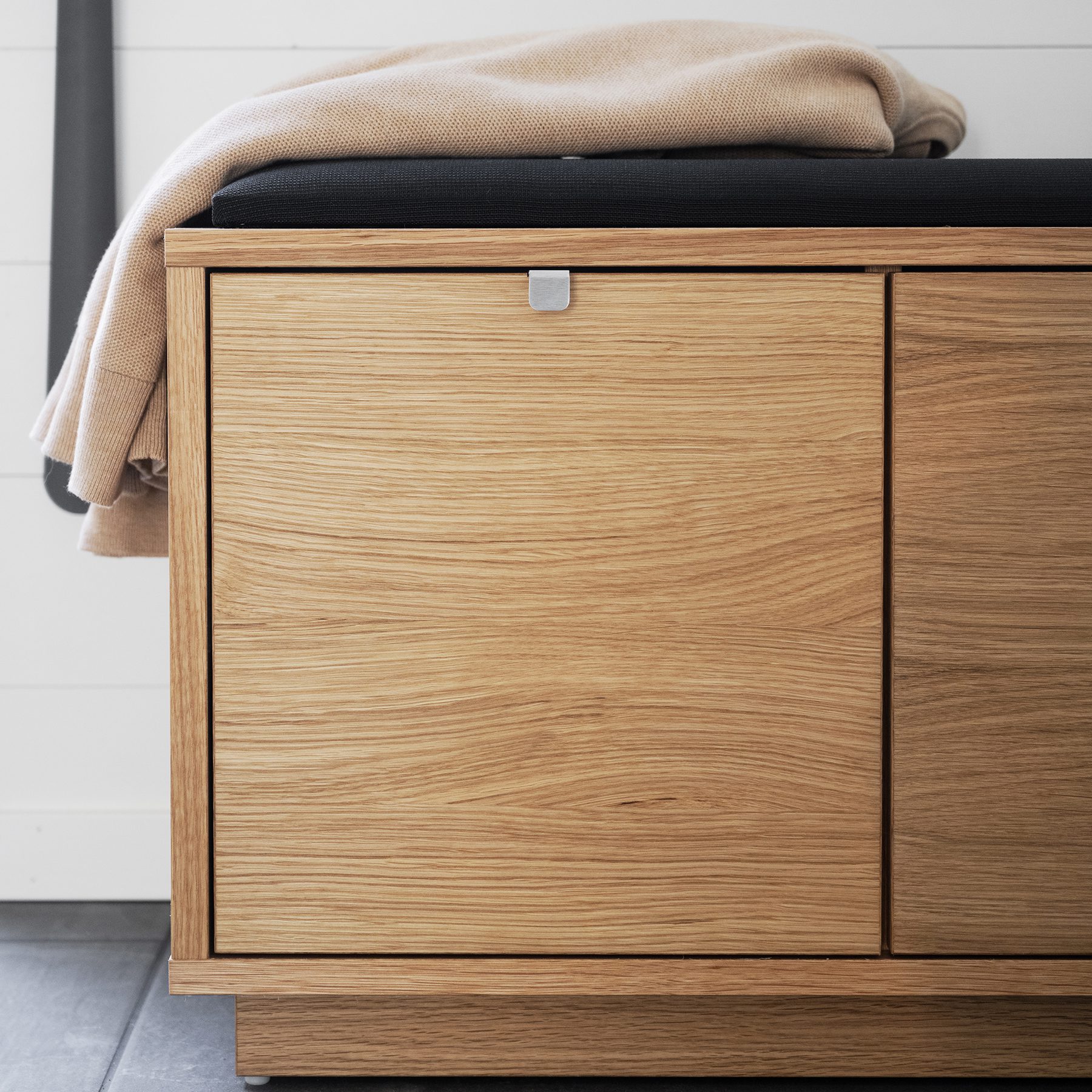 Confetti 70 cm penkki - Kangas päällisellä - Image 27