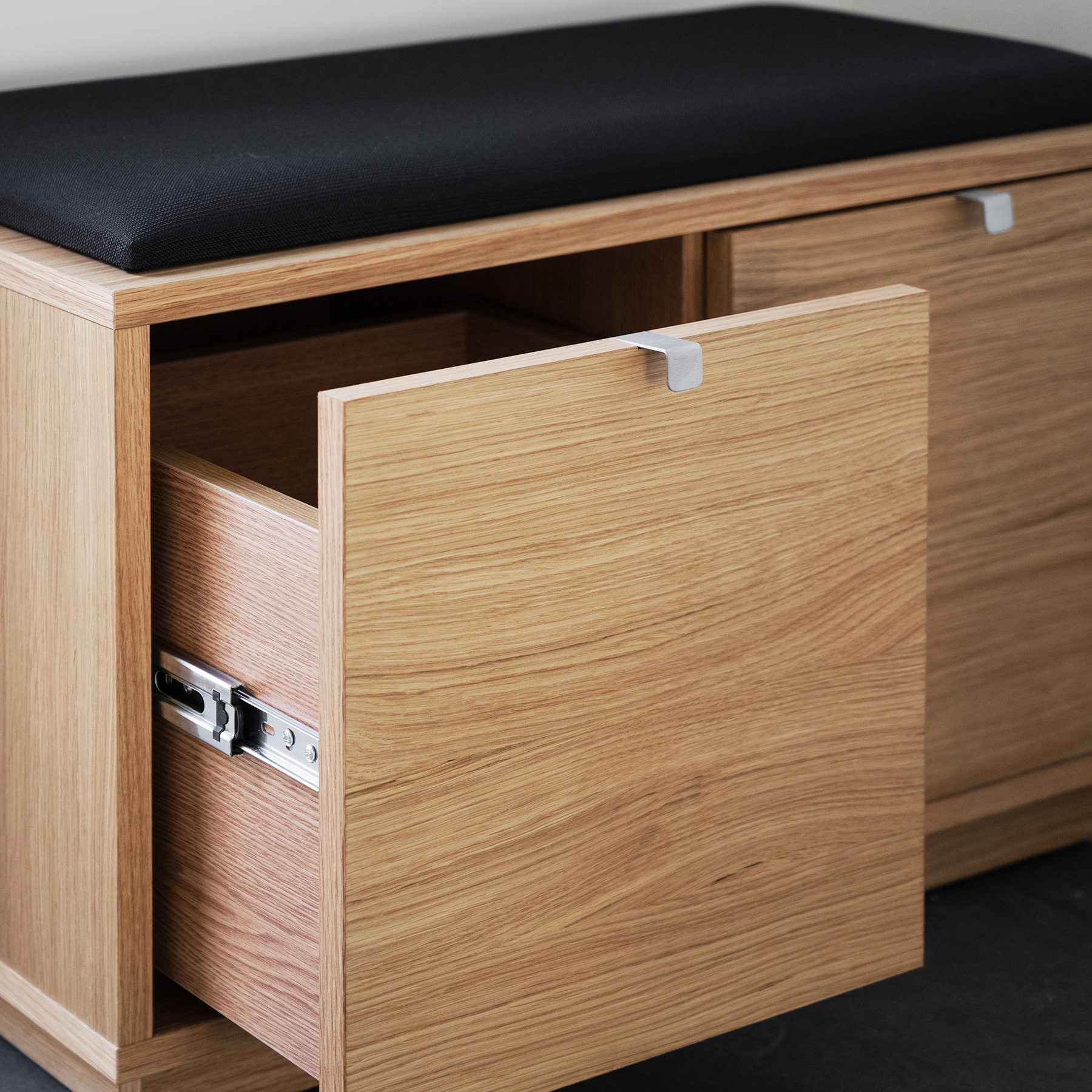 Confetti 70 cm penkki - Kangas päällisellä - Image 29