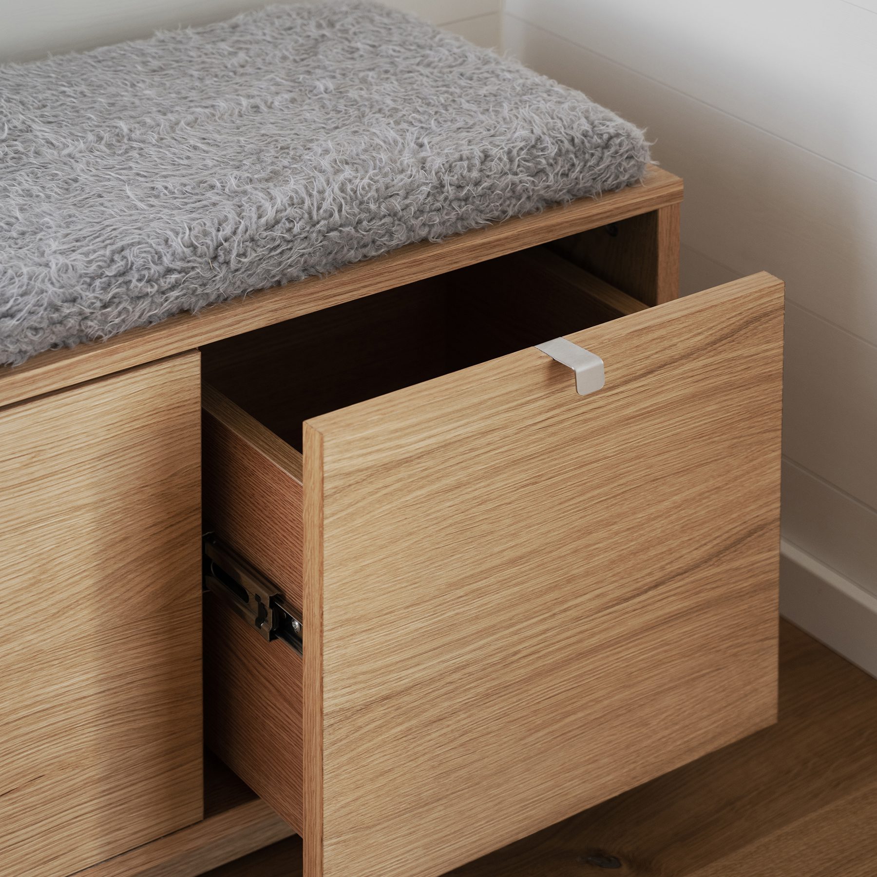 Confetti 70 cm penkki - Lampaantalja päällisellä - Image 26