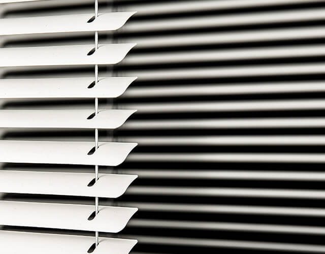 Rullaverhot ja sälekaihtimet